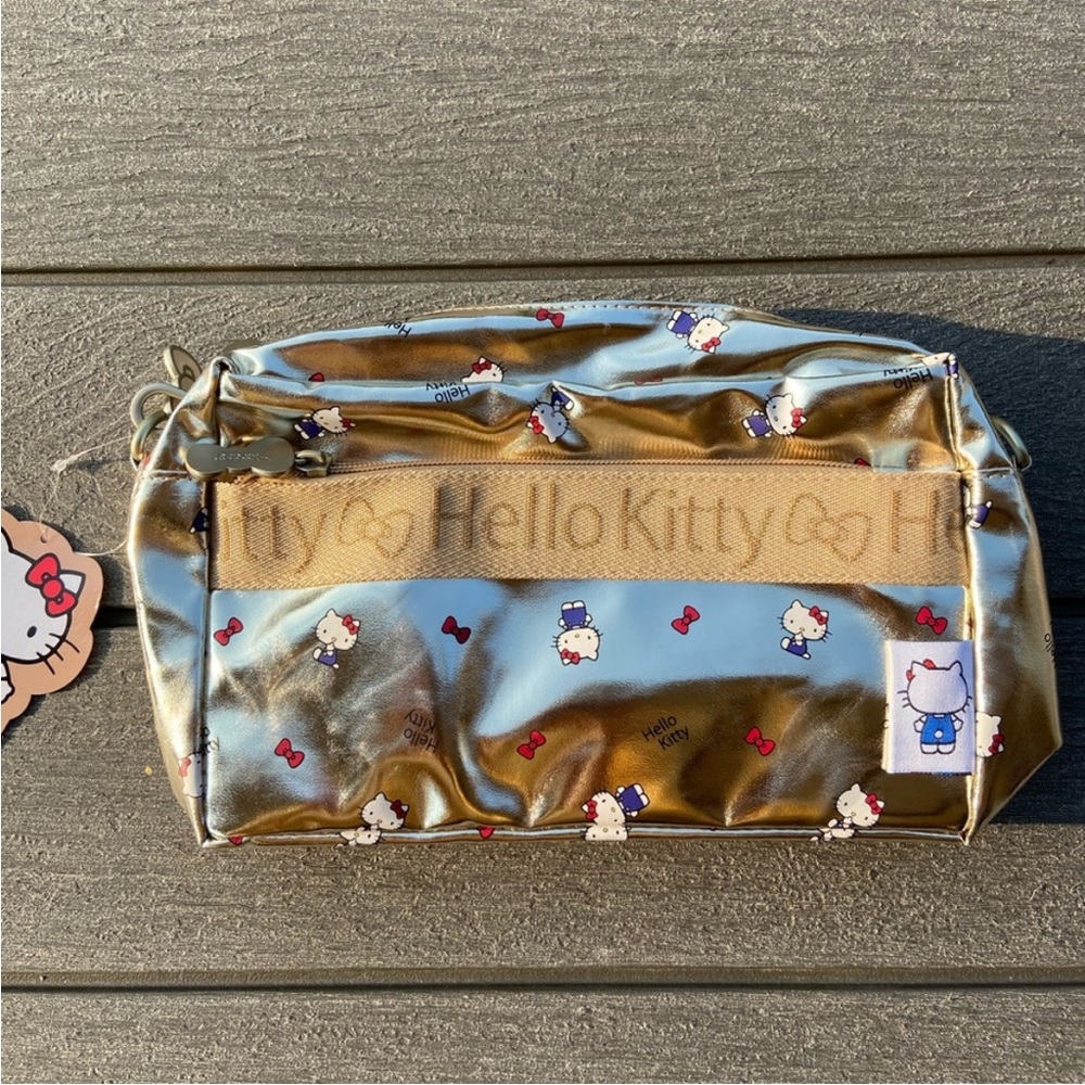 NWT Authentic Hello Kitty Bag
